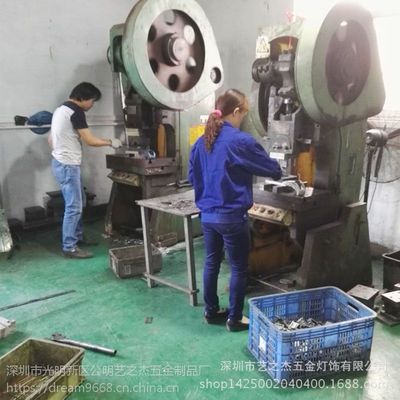 深圳公明焊接加工廠 專業承接中方通、不銹鋼管件焊接折彎加工